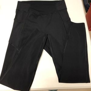 SIZE L - Black Gymshark Everyday Pocket Leggings